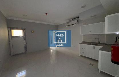 Apartment - 1 Bedroom - 1 Bathroom for rent in Bin Omran 35 - Fereej Bin Omran - Doha