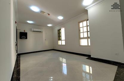 Apartment - 2 Bedrooms - 3 Bathrooms for rent in Muntazah 7 - Al Muntazah - Doha