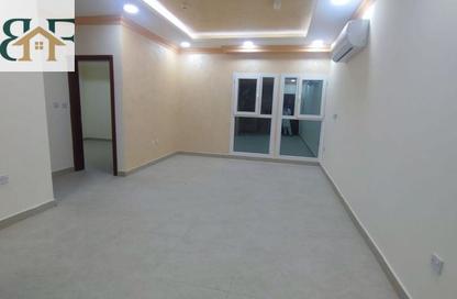 Apartment - 2 - 2 for rent in Umm Ghuwalina - Umm Ghuwailina - Doha