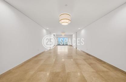 Apartment - 3 Bedrooms - 4 Bathrooms for rent in Al Mutahidah Tower - Viva Bahriyah - The Pearl Island - Doha