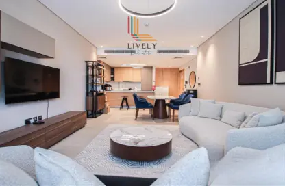 Apartment - 2 Bedrooms - 4 Bathrooms for rent in Marina Tower 12 - Marina District - Lusail