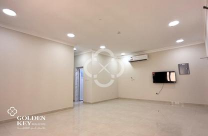 Apartment - 1 - 2 for rent in Al Nasr Street - Al Nasr - Doha Apartment - 1 - 2 for rent in Al Nasr Street - Al Nasr - Doha