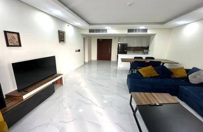 Apartment - 2 Bedrooms - 2 Bathrooms for sale in Lusail City - Lusail