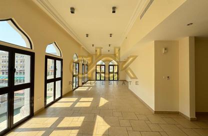 Apartment - 3 Bedrooms - 3 Bathrooms for rent in Carnaval - Qanat Quartier - The Pearl Island - Doha