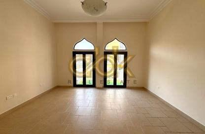 Apartment - 3 Bedrooms - 3 Bathrooms for rent in Carnaval - Qanat Quartier - The Pearl Island - Doha