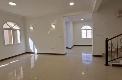 Villa - 4 Bedrooms - 4 Bathrooms for rent in Al Hadara Street - Al Thumama - Doha