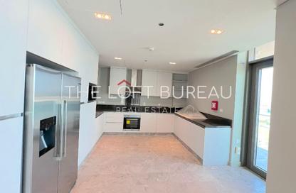 Apartment - 3 Bedrooms - 5 Bathrooms for sale in Seef Lusail Tower 1 - Seef Lusail - Lusail City - Lusail