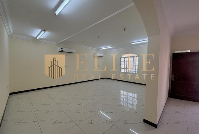 51284973 - Property Image 2