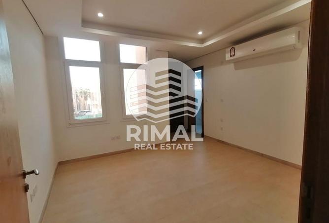 54298839 - Property Image 3