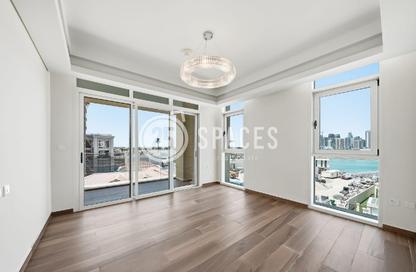 Apartment - 3 Bedrooms - 5 Bathrooms for rent in Crystal Residence - Gewan Island - The Pearl Island - Doha
