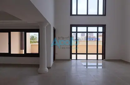 Apartment - 4 Bedrooms - 5 Bathrooms for rent in Hilton Doha The Pearl Residences - Abraj Quartiers - The Pearl Island - Doha