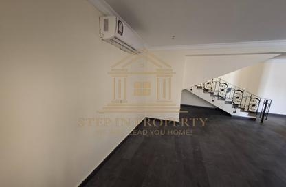 Villa - 5 Bedrooms - 6 Bathrooms for rent in Bab Al Rayyan - Muraikh - AlMuraikh - Doha