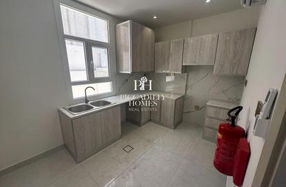 Apartment - 2 Bedrooms - 3 Bathrooms for rent in Kulaib Street - Kulaib Street - Doha Apartment - 2 Bedrooms - 3 Bathrooms for rent in Kulaib Street - Kulaib Street - Doha