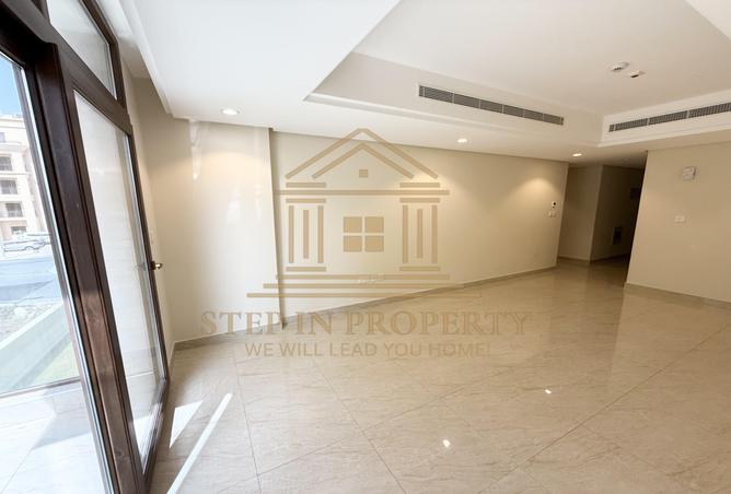 56267299 - Property Image 2