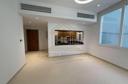 Apartment - 3 Bedrooms - 4 Bathrooms for rent in Al Khair Tower - Corniche Road - Corniche Road - Doha