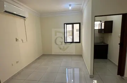 Apartment - Studio - 1 Bathroom for rent in Old Airport Road - Old Airport Road - Doha