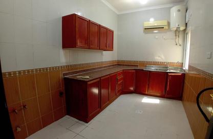 Apartment - 2 Bedrooms - 2 Bathrooms for rent in Hiteen Street - Al Muntazah - Doha