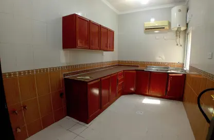 شقة - 2 غرف نوم - 2 حمامات للايجار في شارع حطين - المنتزه - الدوحة