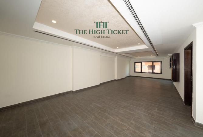 62069378 - Property Main Image