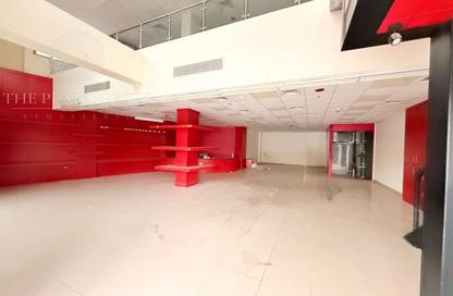 Show Room - Studio - 2 Bathrooms for rent in Al Wakra - Al Wakra - Al Wakrah - Al Wakra