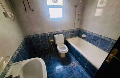 Compound - 5 - 5 for rent in Ammar Bin Yasser Street - Al Aziziyah - Doha