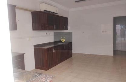 Villa - 6 Bedrooms - 5 Bathrooms for rent in Al Ruwais - Al Ruwais - Al Shamal
