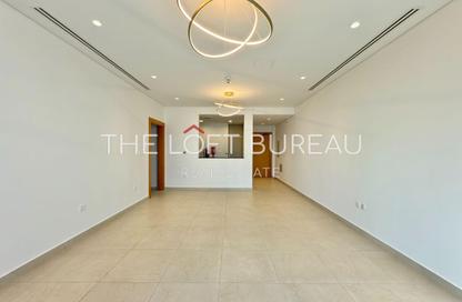 Apartment - 2 Bedrooms - 3 Bathrooms for rent in Floresta Gardens - Floresta Gardens - The Pearl Island - Doha