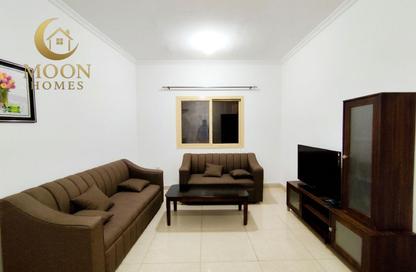 Apartment - 1 Bedroom - 1 Bathroom for rent in Umm Ghuwailina 4 - Umm Ghuwailina - Doha