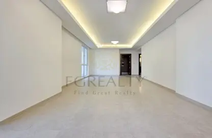 Apartment - 2 Bedrooms - 3 Bathrooms for sale in West Porto Drive - Porto Arabia - The Pearl Island - Doha