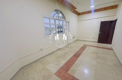 فيلا - غرفة نوم - 1 حمام للايجار في منطقة مويثر - الريان - الدوحة