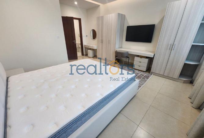 1005786 - Property Image 2