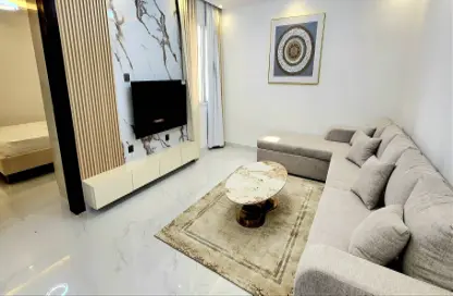 شقة - غرفة نوم - 2 حمامات للايجار في ام غوالينا تجارية - ام غويلينا - أم غويلينا - الدوحة