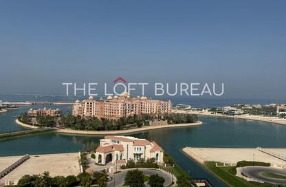 Apartment - 3 Bedrooms - 3 Bathrooms for rent in Tower 16 - Porto Arabia - The Pearl Island - Doha