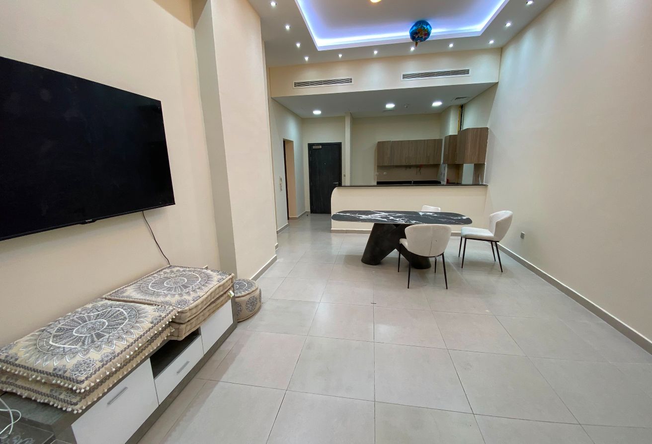 2 BHK + Maid Semi-Furnished Apartment in Lusail thumbnail 3