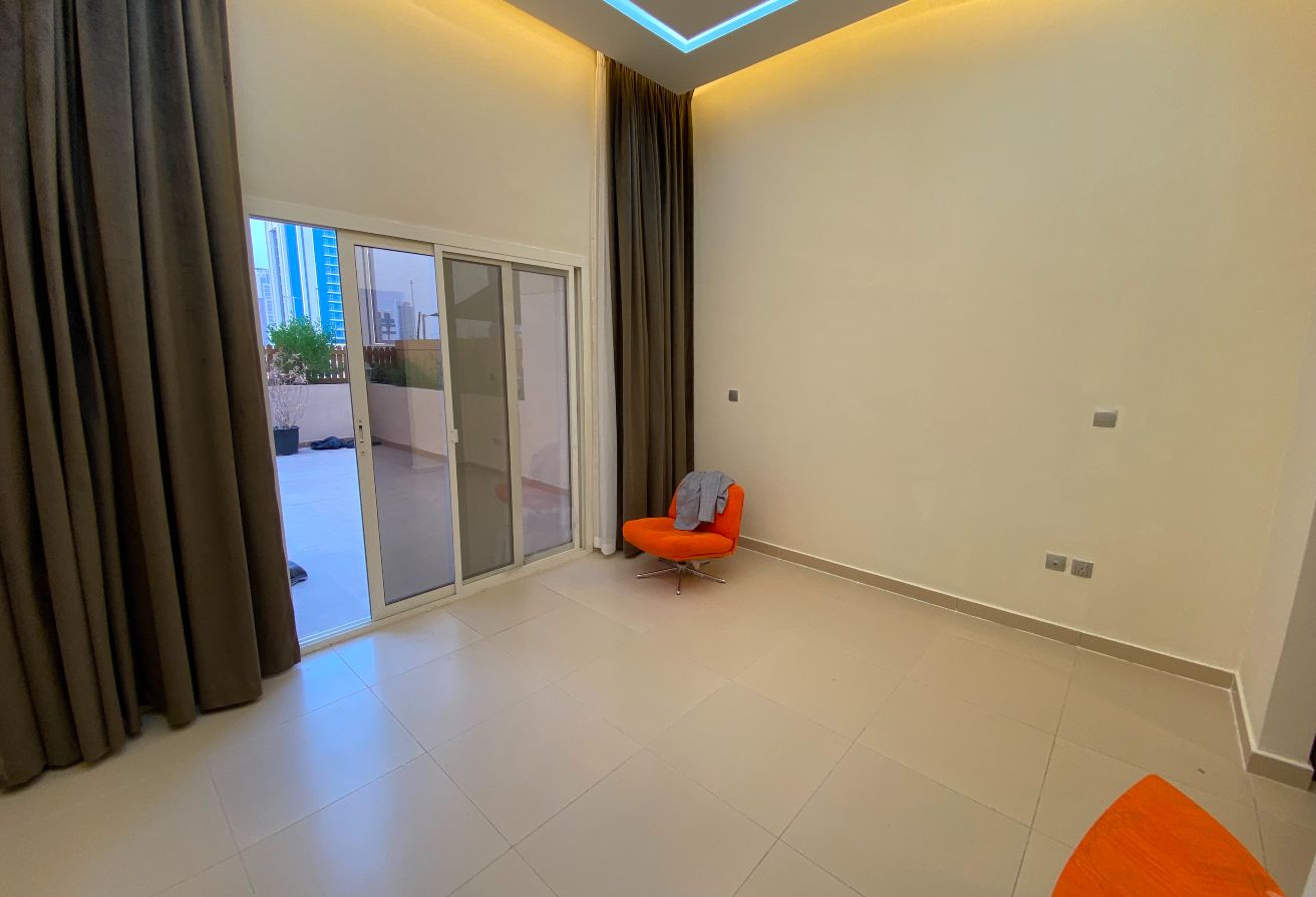 2 BHK + Maid Semi-Furnished Apartment in Lusail thumbnail 9