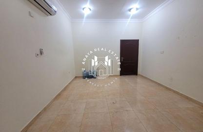 Villa - Studio - 1 Bathroom for rent in Umm Al Seneem Street - Ain Khaled - Doha Villa - Studio - 1 Bathroom for rent in Umm Al Seneem Street - Ain Khaled - Doha