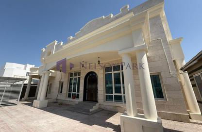Villa - 7+ - 7+ for rent in Onaiza Street - Diplomatic Area - Doha