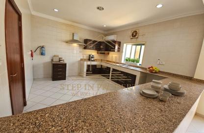 Villa - 5 Bedrooms - 4 Bathrooms for rent in Al Thumama - Al Thumama - Doha
