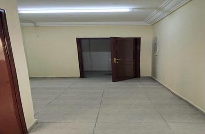 Apartment - 3 Bedrooms - 1 Bathroom for rent in Al Azizia Street - Al Aziziyah - Doha