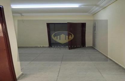 Apartment - 3 Bedrooms - 1 Bathroom for rent in Al Azizia Street - Al Aziziyah - Doha Apartment - 3 Bedrooms - 1 Bathroom for rent in Al Azizia Street - Al Aziziyah - Doha