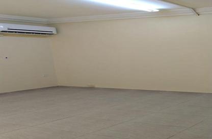 Apartment - 3 Bedrooms - 1 Bathroom for rent in Al Azizia Street - Al Aziziyah - Doha