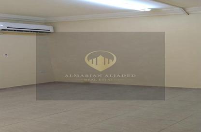 Apartment - 3 Bedrooms - 1 Bathroom for rent in Al Azizia Street - Al Aziziyah - Doha Apartment - 3 Bedrooms - 1 Bathroom for rent in Al Azizia Street - Al Aziziyah - Doha