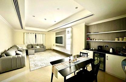 Apartment - 1 Bedroom - 2 Bathrooms for rent in East Porto Drive - Porto Arabia - The Pearl Island - Doha