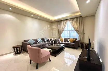 Apartment - 2 Bedrooms - 2 Bathrooms for rent in Al Sadd - Al Sadd - Doha