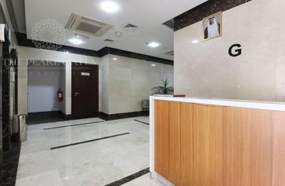 Retail - Studio - 3 Bathrooms for rent in Abu Jabair Street - Al Muntazah - Doha