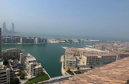 Apartment - 3 - 5 for sale in West Porto Drive - Porto Arabia - The Pearl Island - Doha
