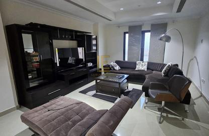 Apartment - 1 Bedroom - 2 Bathrooms for rent in Porto Arabia - The Pearl Island - Doha