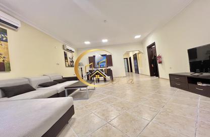 Compound - 3 Bedrooms - 3 Bathrooms for rent in Al Thumama - Al Thumama - Doha