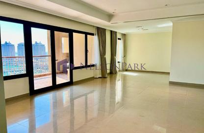 Apartment - 2 Bedrooms - 3 Bathrooms for rent in East Porto Drive - Porto Arabia - The Pearl Island - Doha