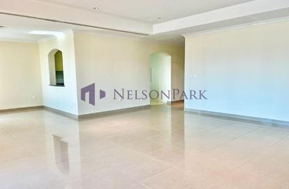 Apartment - 2 Bedrooms - 3 Bathrooms for rent in East Porto Drive - Porto Arabia - The Pearl Island - Doha